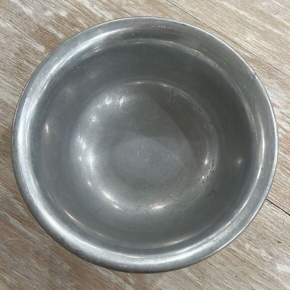 Vintage Fred Rogers aluminum stand serving bowl Hong Kong - Picture 6 of 6
